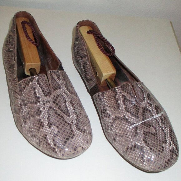 Born Womens Tan Leather Snakeskin Moccasin - Size 8M - Picture 1 of 8